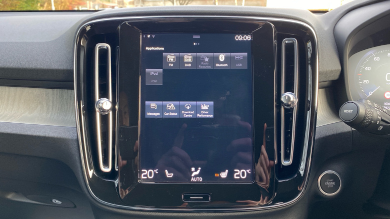 Volvo Xc40 2.0 B4P Inscription Pro 5dr Auto Petrol Estate